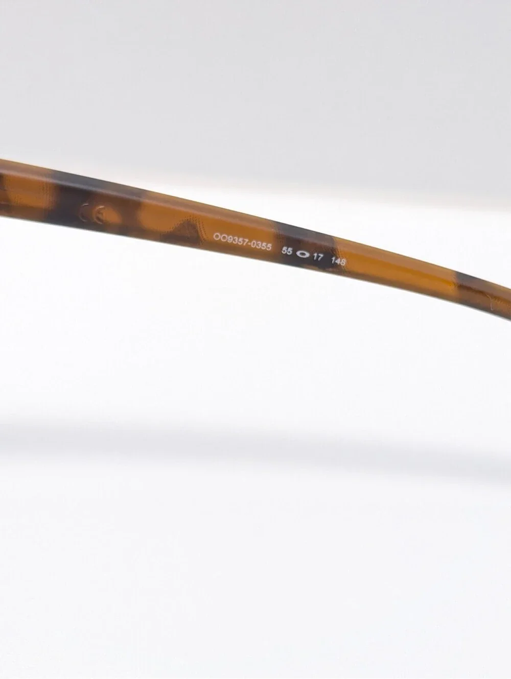 Oakley Hold Out OO9357-0355 Brown Gradient Tortoise Unisex Sunglasses 55-17-148
